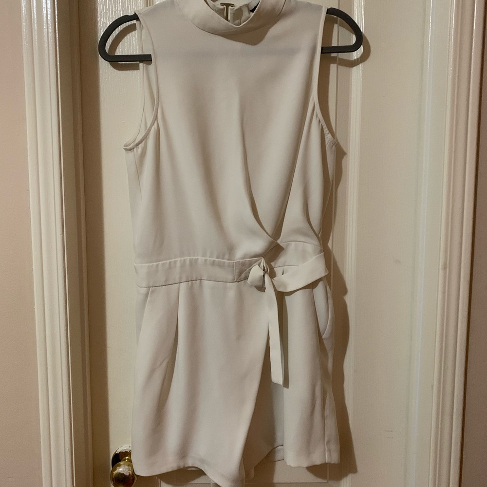 Topshop Romper ⭐️⭐️GET THIS FREE WITH PURCHASE 50$🆙⭐️⭐️